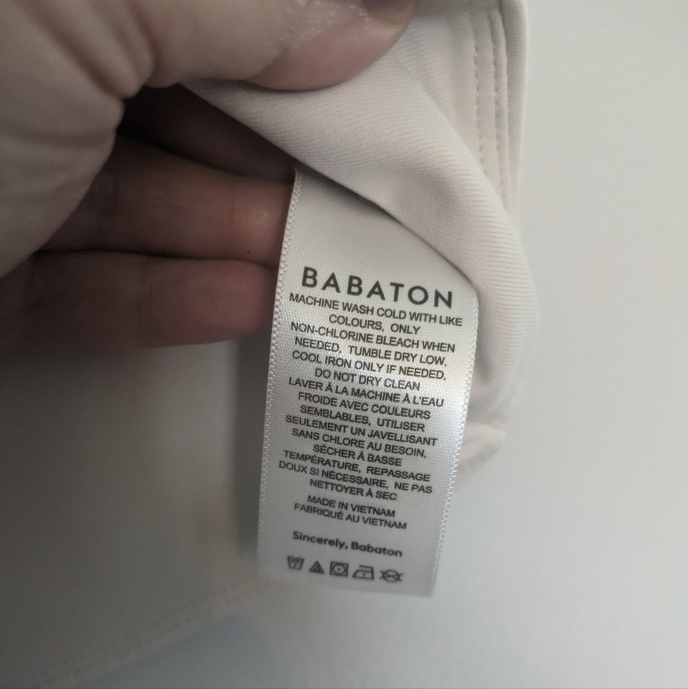 Aritzia Babaton Contour Scoopneck Crop Tank Matte Pearl Sculpt Knit Size S - Picture 3 of 5